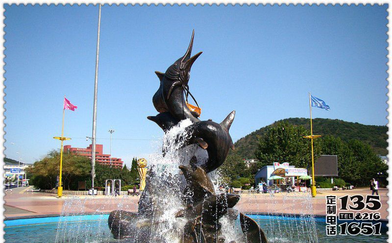 廣場(chǎng)戶外海豚玻璃鋼仿銅噴泉雕塑 廣場(chǎng)戶外海豚玻璃鋼仿銅噴泉雕塑